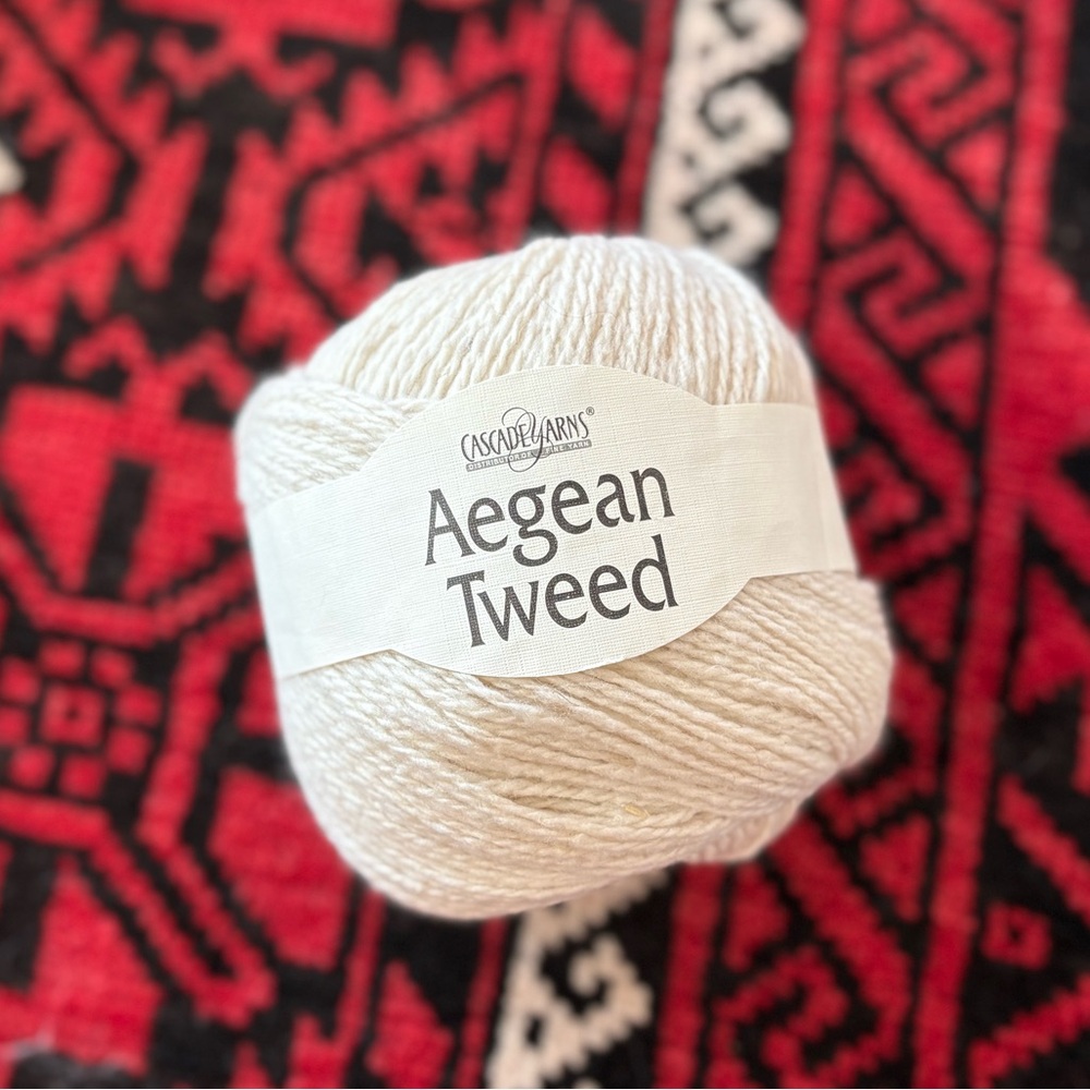 organic wool cascade aegean tweed yarn • natural off-white • 100 g / 328 yd nwt